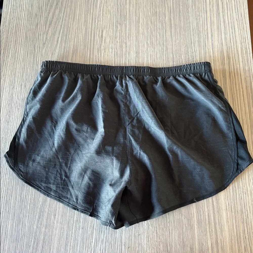 Nike Dri-Fit Women’s Running Shorts Size M - Grey/Black NWT